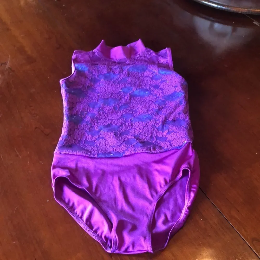 Weismans Dance bodysuit for medium child purple sparkly